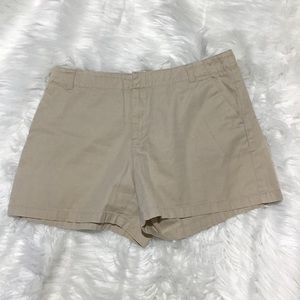 Banana Republic Women’s Khaki Shorts 🩳